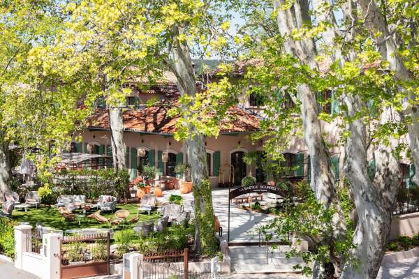 la bastide bourrelly hotel 5 étoiles près d'aix en provence